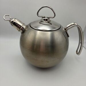 Vintage Chantel Classic Loop 1.5 Quart Whistling Tea Pot Kettle With Lid